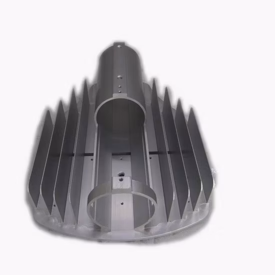 Dissipateur de chaleur de réverbère d'usinage en aluminium d'extrusion d'approvisionnement d'usine pour le boîtier de refroidissement de réverbère de lumière LED de puissance élevée